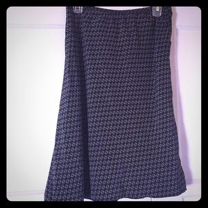 Cute INC A-line Skirt, EUC Size 10 💯 Silk Black